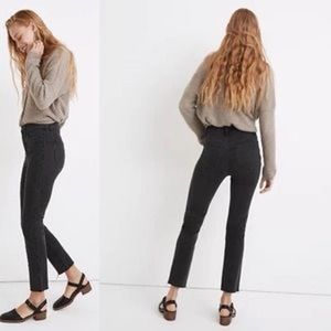 Madewell Stovepipe Jeans in Banberry Wash Black Raw-Hem size 27